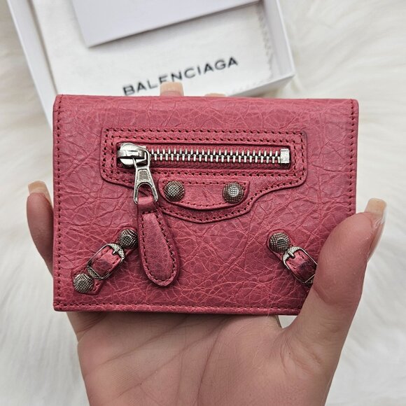Balenciaga Light Pink Leather Card Holder - Picture 6 of 15